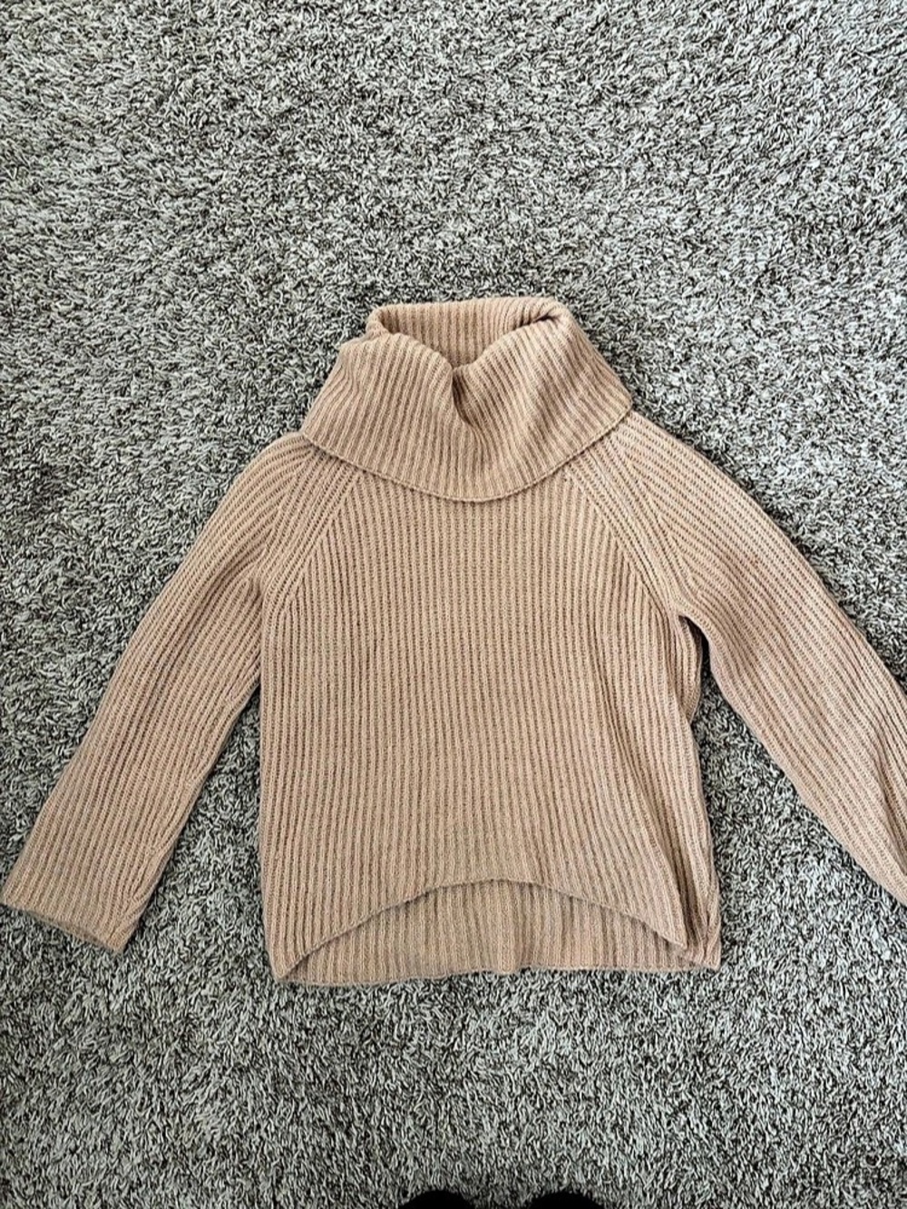 JCrew Ribbed Sweater in dusty pink sz medium